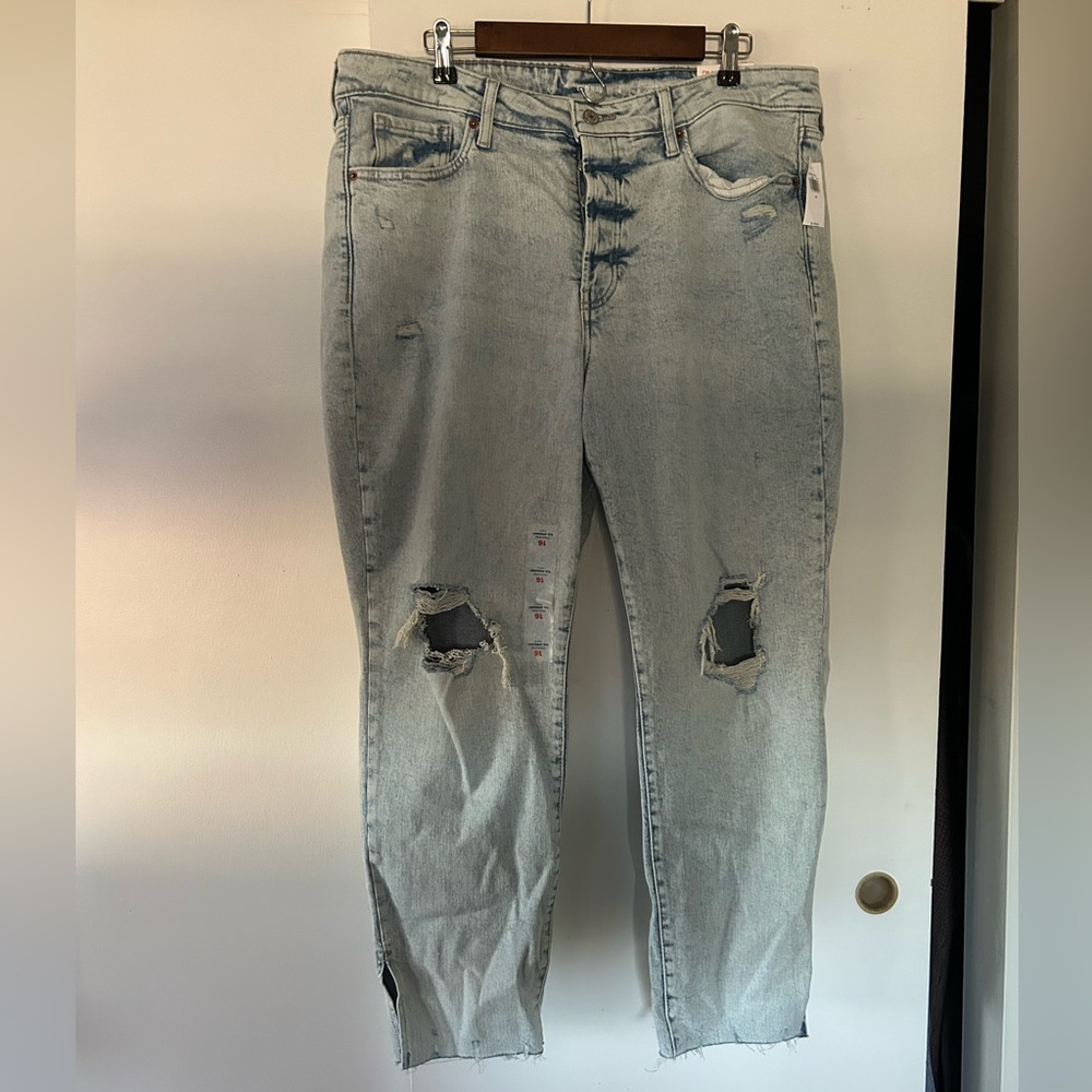 Old Navy O.G. straight leg high rise, never worn, tags still on.